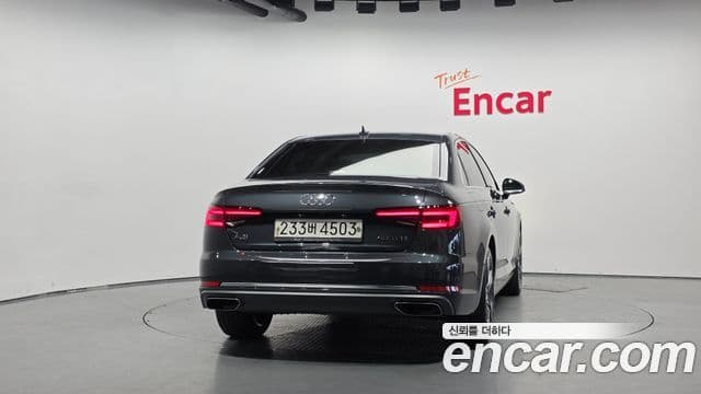 Audi A4 (B9) 3