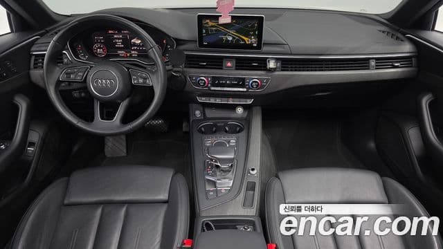 Audi A4 (B9) 4