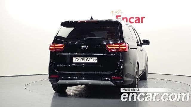 Kia The New Carnival 4