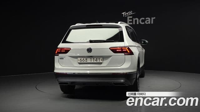 Volkswagen Tiguan Allspace 4