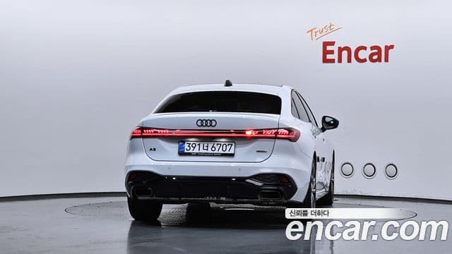 Audi A5 (B10) 3