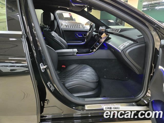 Mercedes-Benz S-Class W223 3