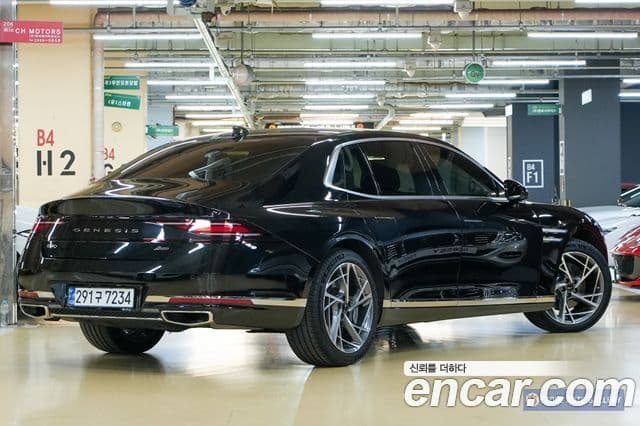 Genesis G90 (RS4) 2