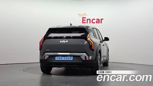 Kia EV3 4