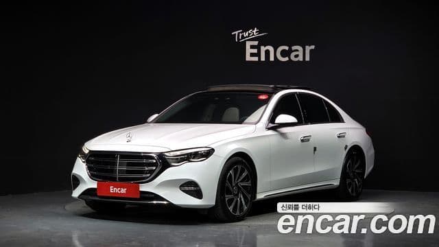 Mercedes-Benz E-Class W214 1