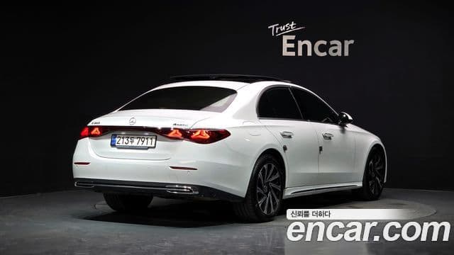 Mercedes-Benz E-Class W214 2