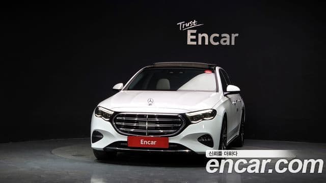 Mercedes-Benz E-Class W214 3
