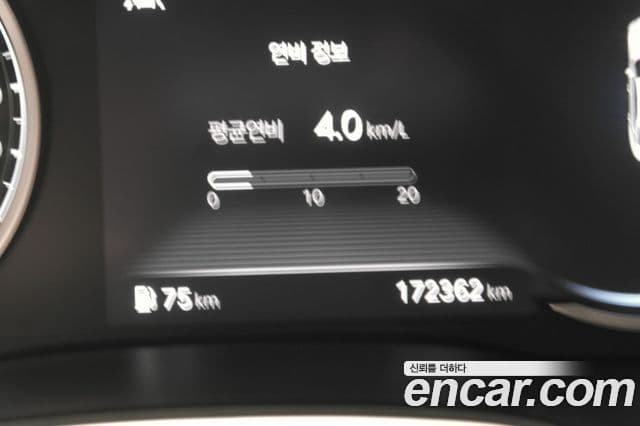 Genesis G80 (RG3) 4