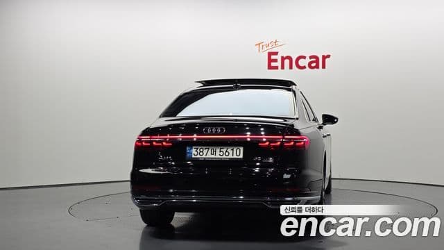 Audi A8 (D5) 3