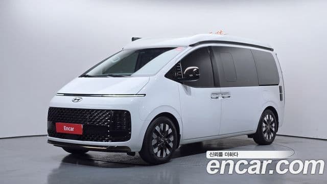 Hyundai Staria — 1