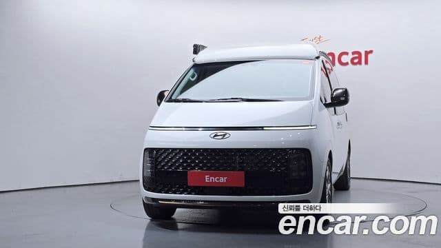 Hyundai Staria 2