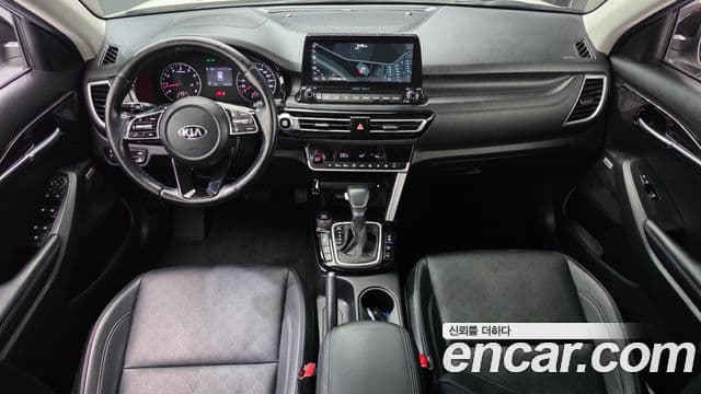 Kia Seltos 4