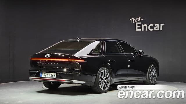 Hyundai Grandeur (GN7) 2