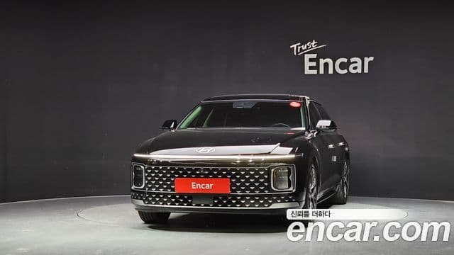 Hyundai Grandeur (GN7) 3