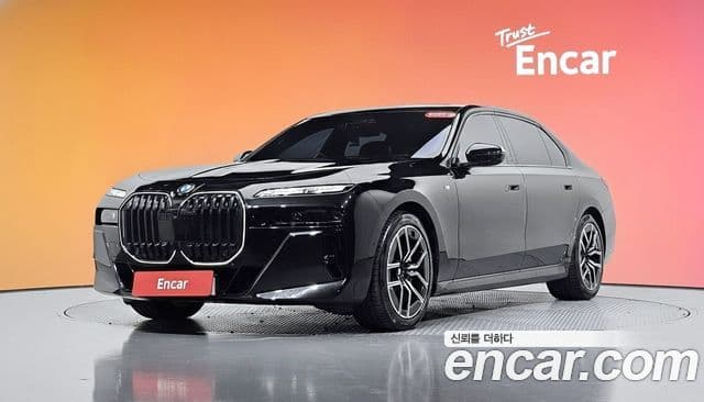 BMW 7 Series (G70)