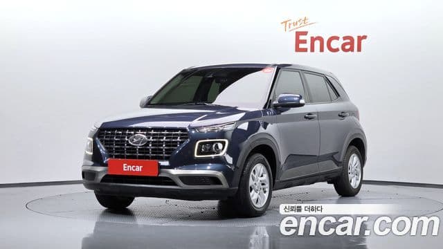 Hyundai Venue 1