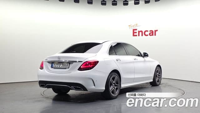 Mercedes-Benz C-Class W205 2