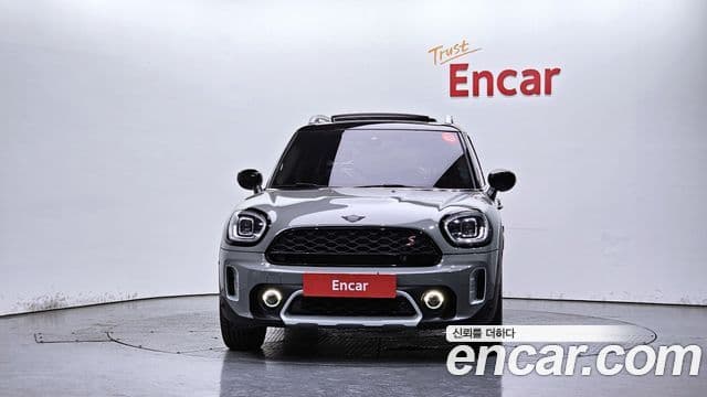 MINI Cooper Countryman 3