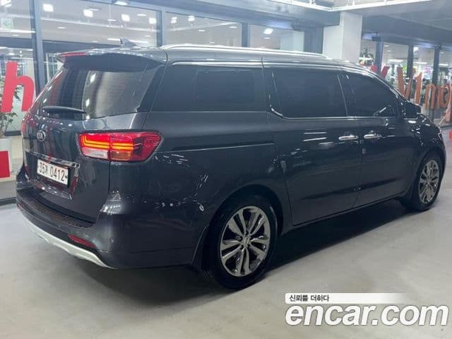 Kia All New Carnival 4