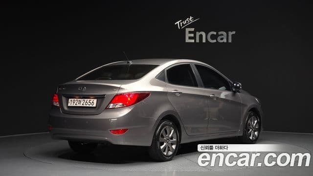 Hyundai Accent (New) 2