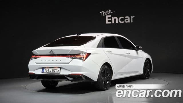 Hyundai Avante (CN7) 2