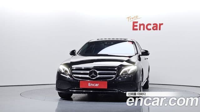 Mercedes-Benz E-Class W213 2
