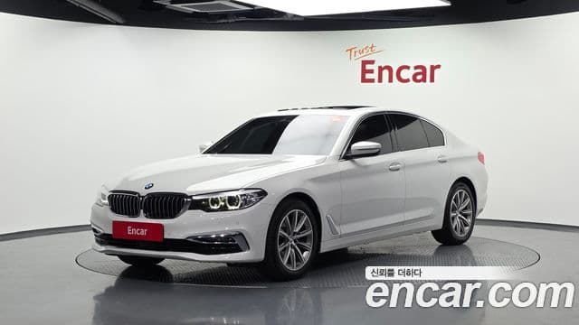 BMW 5 Series (G30)
