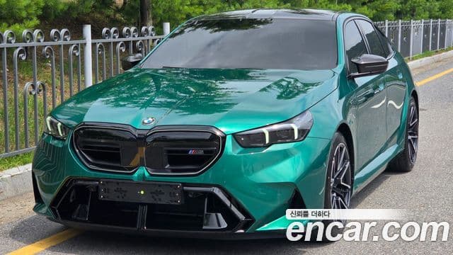 BMW M5 (G90)