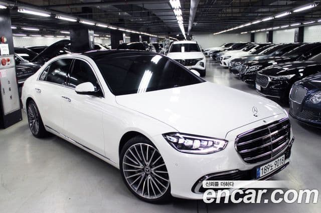 Mercedes-Benz S-Class W223