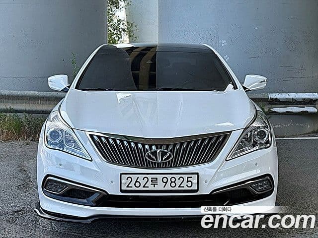 Hyundai Grandeur HG 3