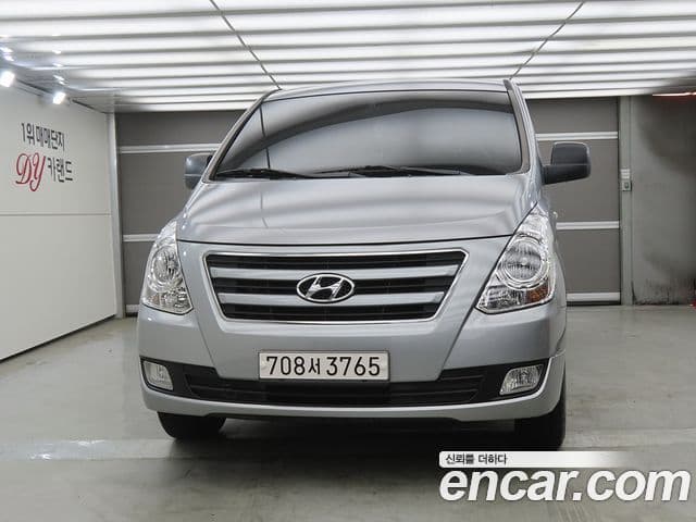 Hyundai Grand Starex 2