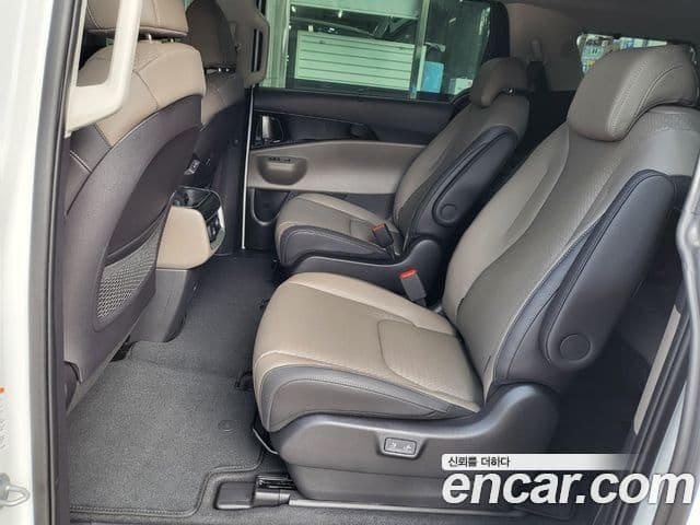 Kia The New Carnival 4th Gen 3