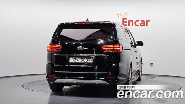 Kia The New Carnival 4