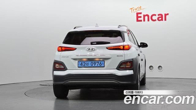 Hyundai Kona Electric 4