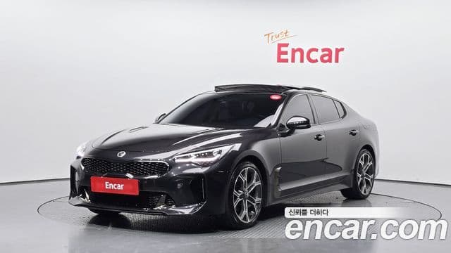 Kia Stinger — 1