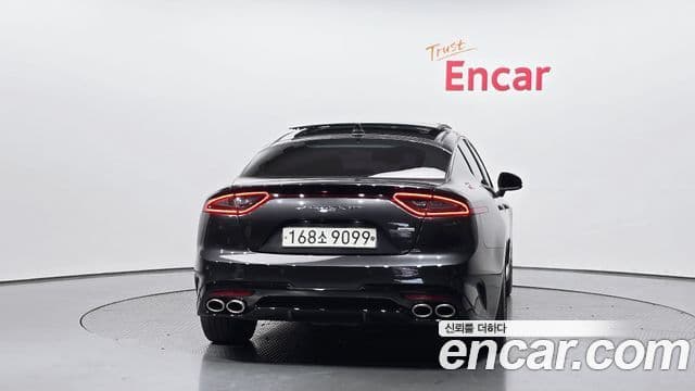 Kia Stinger 3