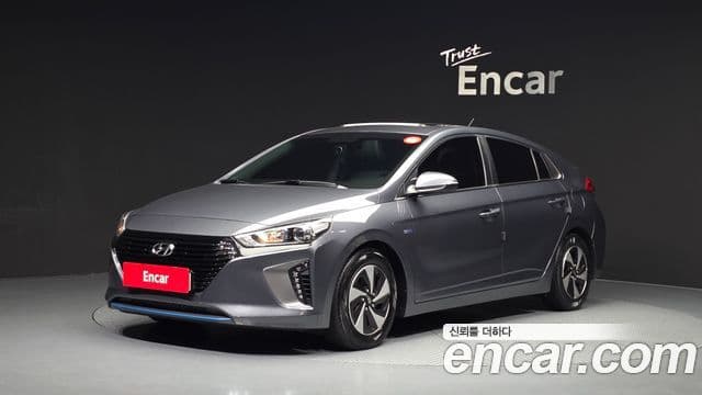 Hyundai Ioniq Hybrid — 1