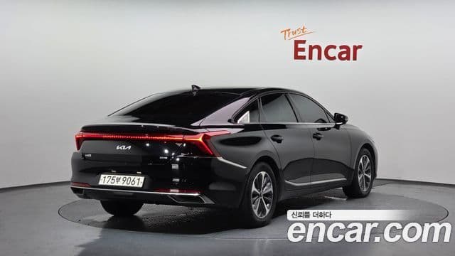 Kia K8 Hybrid 2