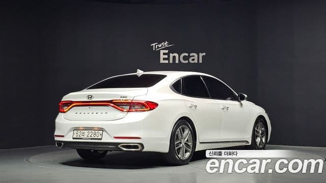 Hyundai Grandeur IG 2