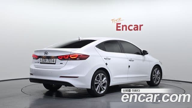 Hyundai Avante AD 2