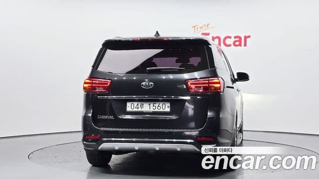 Kia The New Carnival 4