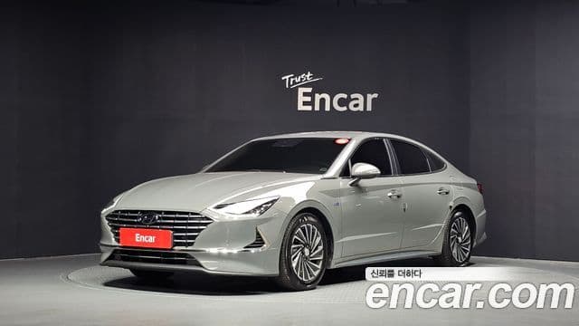 Hyundai Sonata Hybrid (DN8) 1