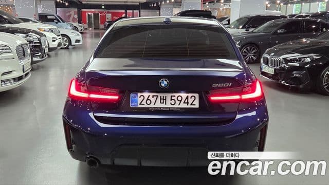 BMW 3 Series (G20) 4