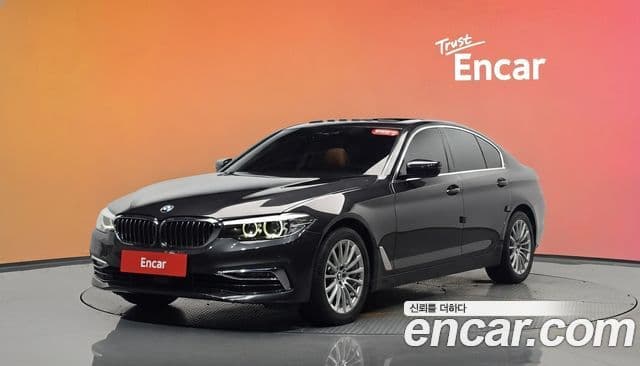 BMW 5 Series (G30)