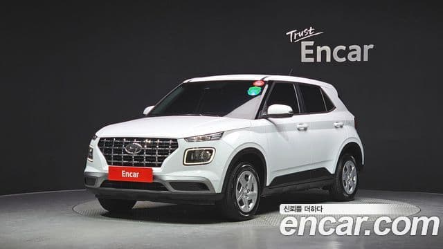 Hyundai Venue 1