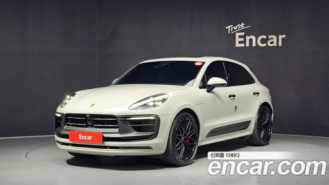 Porsche Macan 1