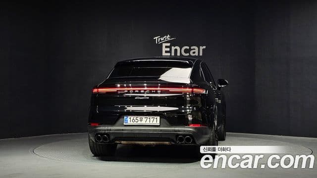 Porsche Cayenne (PO536) 4