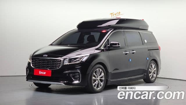 Kia The New Carnival — 1