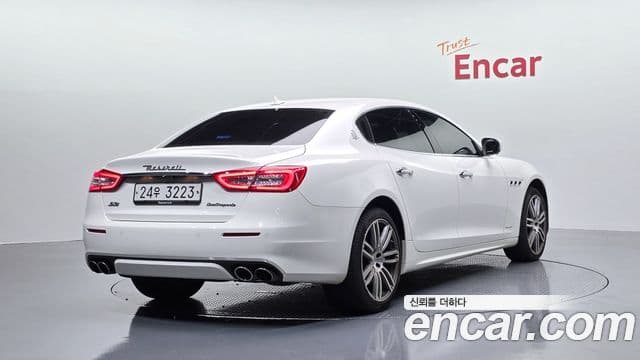 Maserati Quattroporte 2