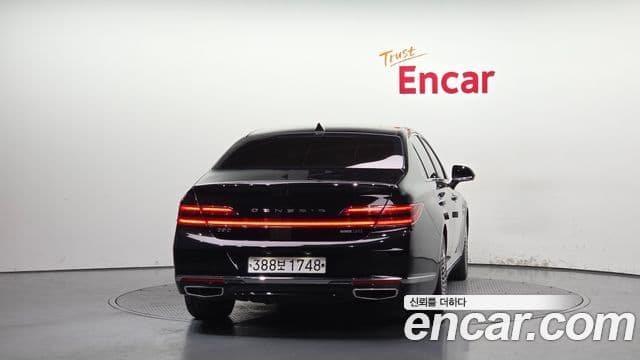 Genesis G90 3